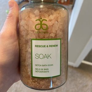 Arbonne bath soak